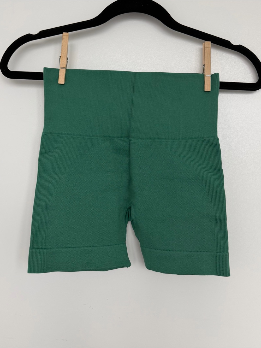 SET Active - High-Waist Green Bike Shorts